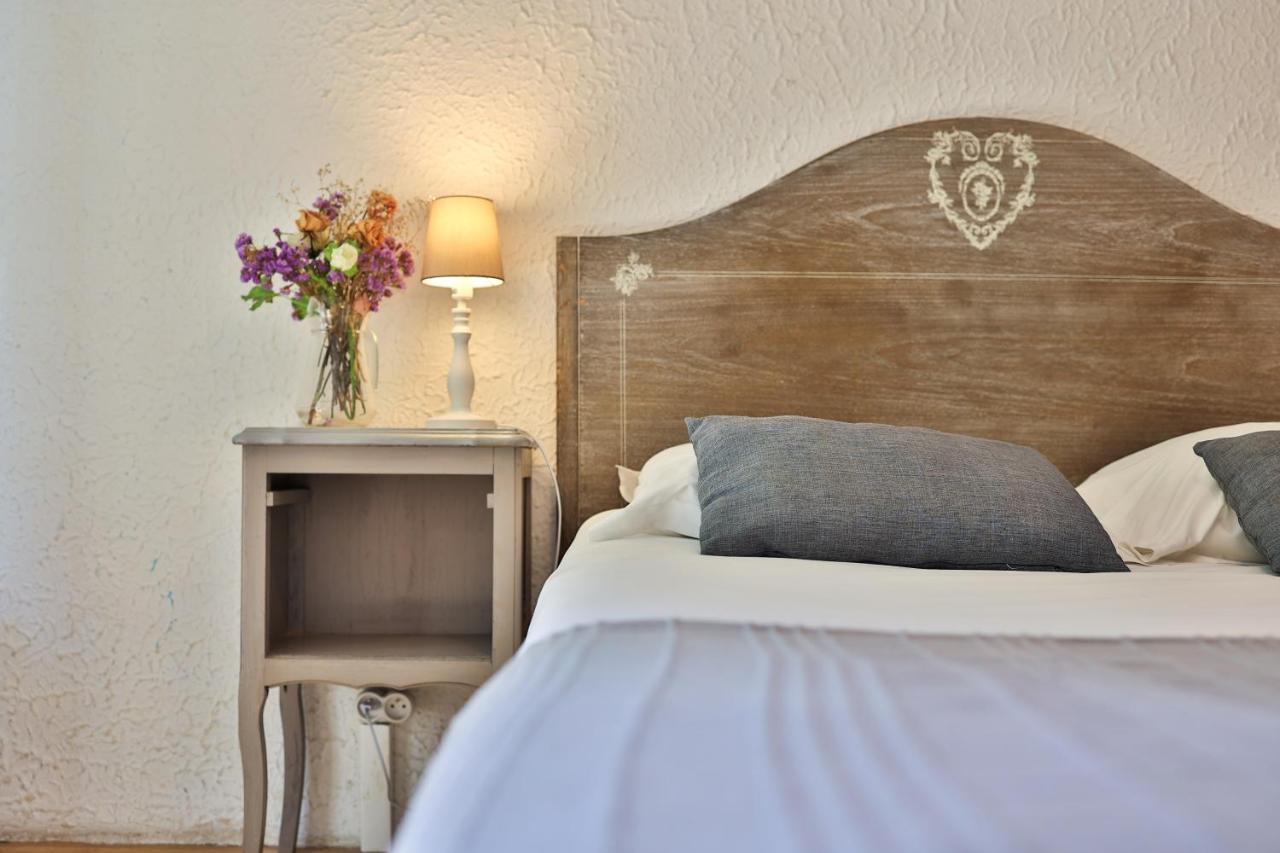 Logis Hotel Castel Mouisson Barbentane المظهر الخارجي الصورة