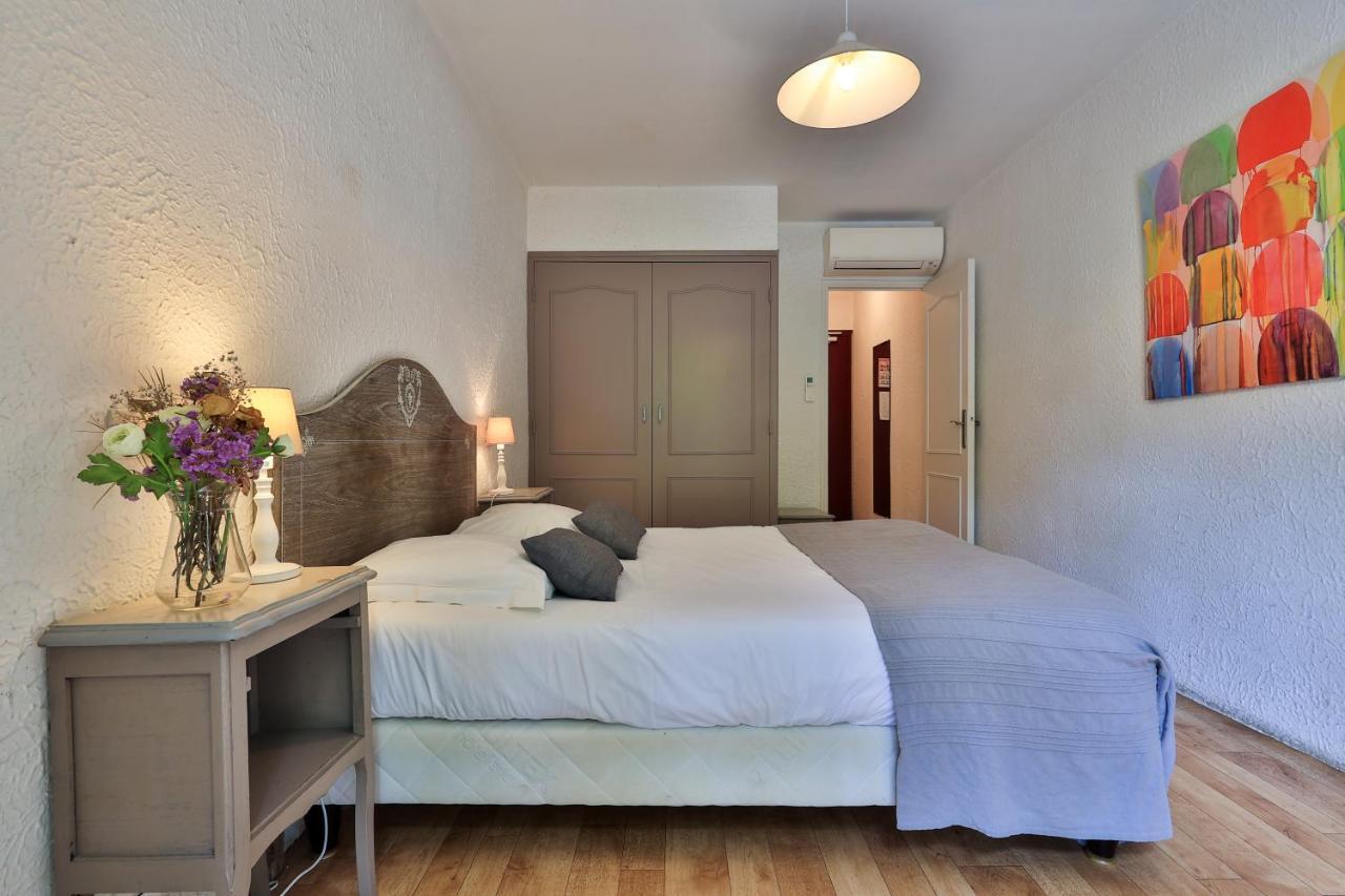 Logis Hotel Castel Mouisson Barbentane المظهر الخارجي الصورة