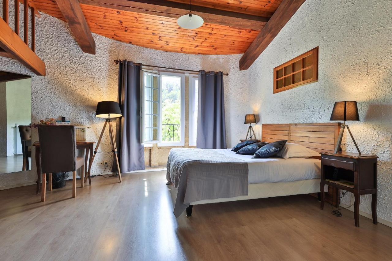 Logis Hotel Castel Mouisson Barbentane المظهر الخارجي الصورة