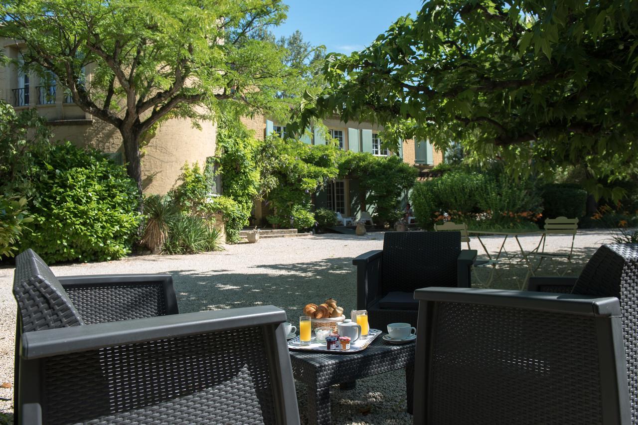 Logis Hotel Castel Mouisson Barbentane المظهر الخارجي الصورة